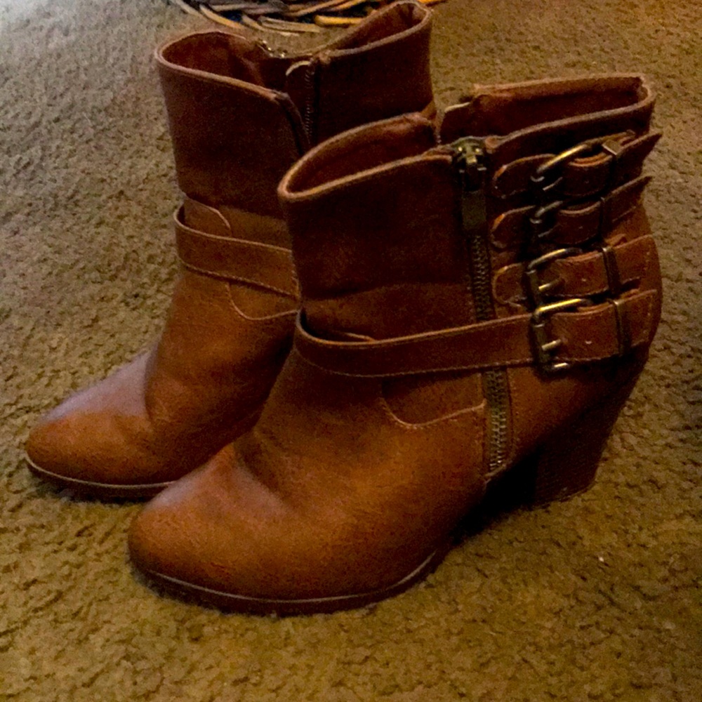 Ankle boots